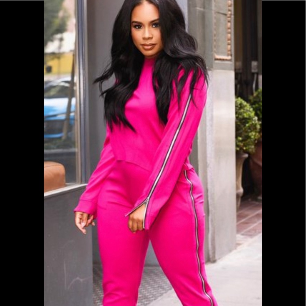 Two piece zipper jogger set. New